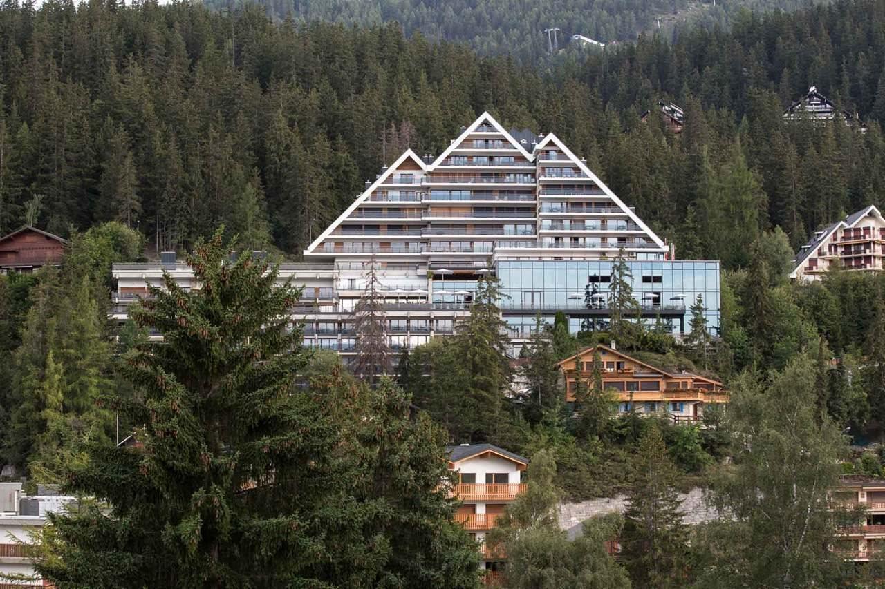 Hotel Crans Ambassador Zewnętrze zdjęcie