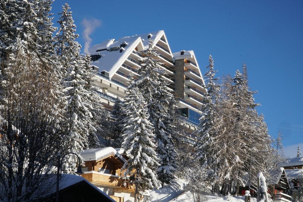 Hotel Crans Ambassador Zewnętrze zdjęcie